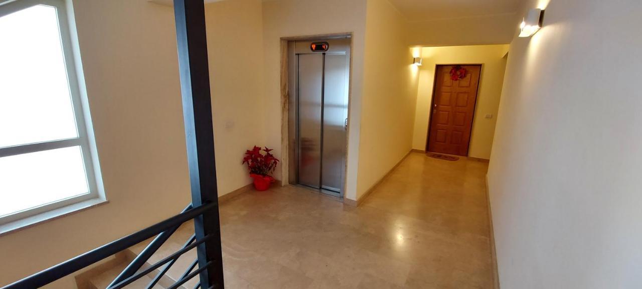 Manzoni Apartment Messina Buitenkant foto