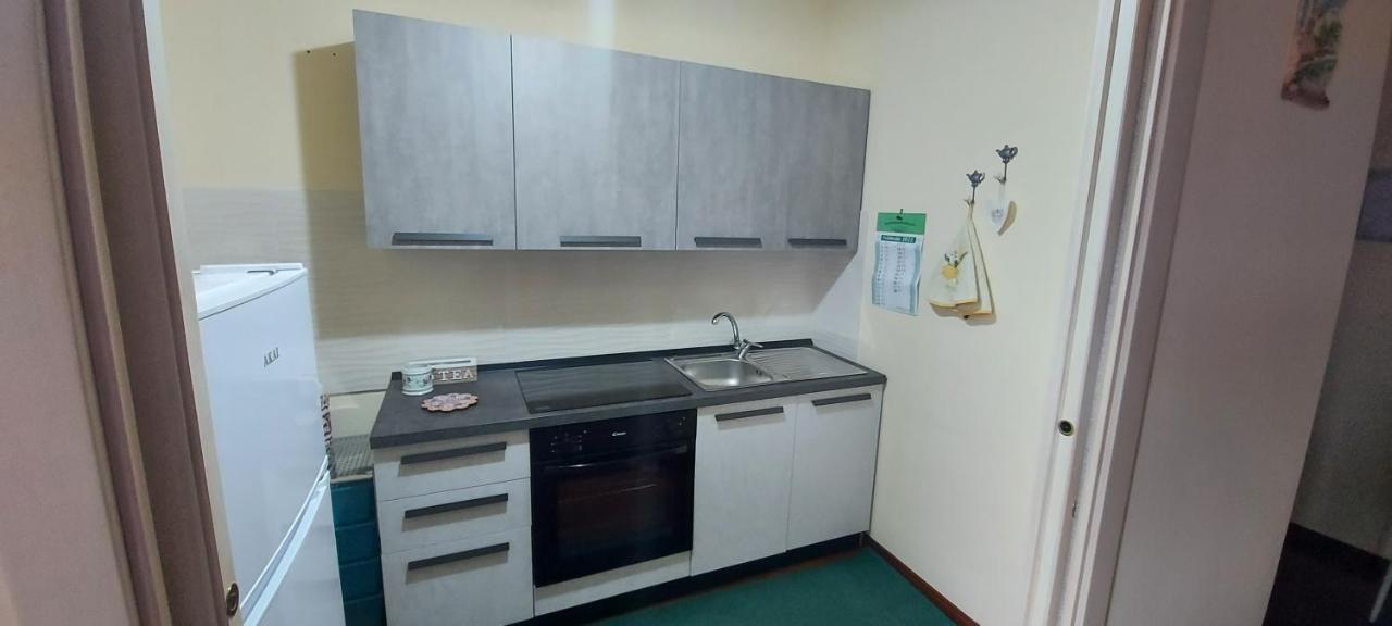 Manzoni Apartment Messina Buitenkant foto