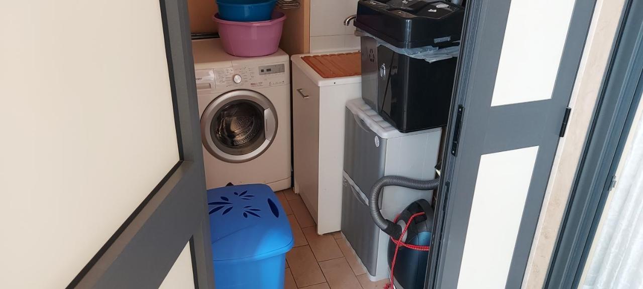 Manzoni Apartment Messina Buitenkant foto